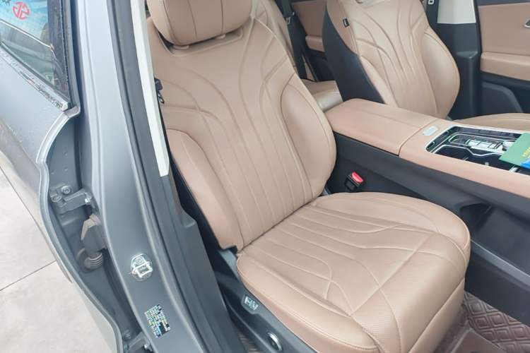 Used Chery Tiggo 8 L 2024 2.0T Two-Wheel Drive Prestige Version 5 Seats Right Front Seat