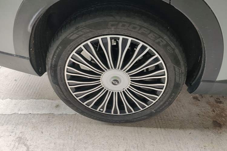 Used Chery Tiggo 8 L 2024 2.0T Two-Wheel Drive Prestige Version 5 Seats Right Rear Wheel Hub