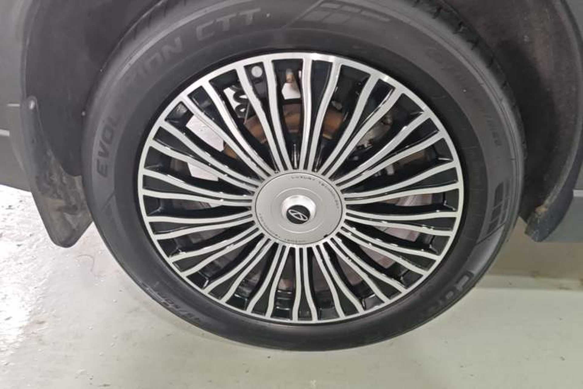 Used Chery Tiggo 8 L 2024 2.0T Two-Wheel Drive Luxury Edition 5 Seats Right Rear Wheel Hub