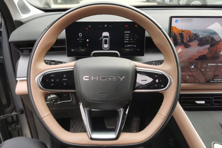 Used Chery Tiggo 8 L 2024 2.0T Two-Wheel Drive Prestige Version 5 Seats Steering Wheel