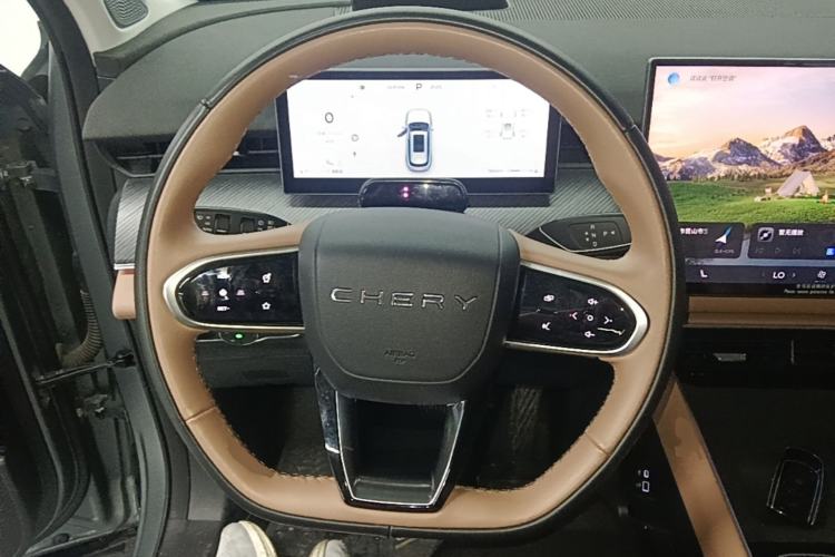 Used Chery Tiggo 8 L 2024 2.0T Two-Wheel Drive Prestige Version 5 Seats Steering Wheel