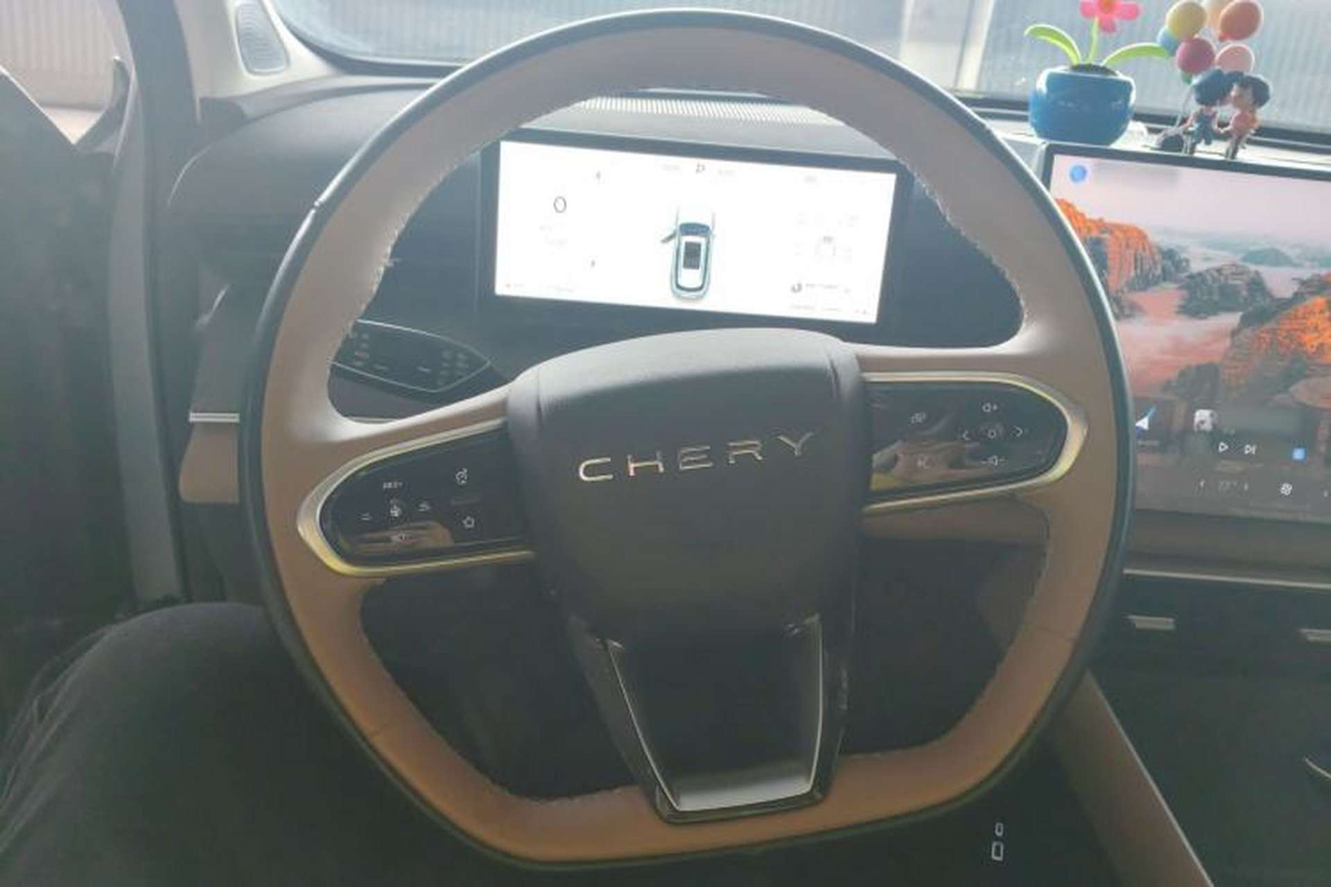 Used Chery Tiggo 8 L 2024 2.0T Two-Wheel Drive Luxury Edition 5 Seats Steering Wheel