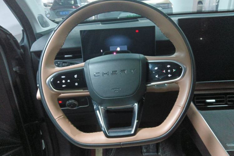 Used Chery Tiggo 8 L 2024 2.0T Two-Wheel Drive Prestige Version 5 Seats Steering Wheel