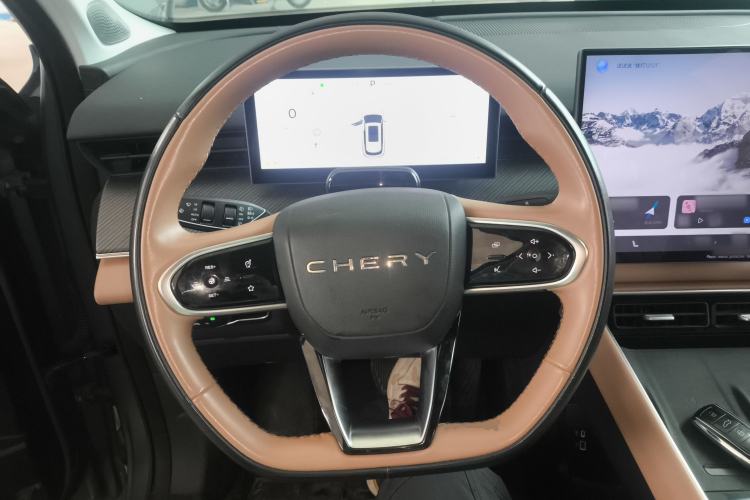 Used Chery Tiggo 8 L 2024 2.0T Two-Wheel Drive Prestige Version 5 Seats Steering Wheel