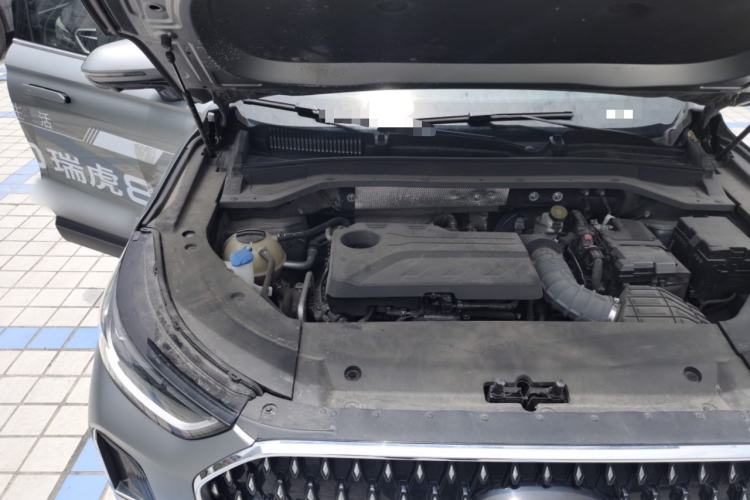 Used Chery Tiggo 8 L 2024 2.0T Two-Wheel Drive Prestige Version 5 Seats Engine Bay Right