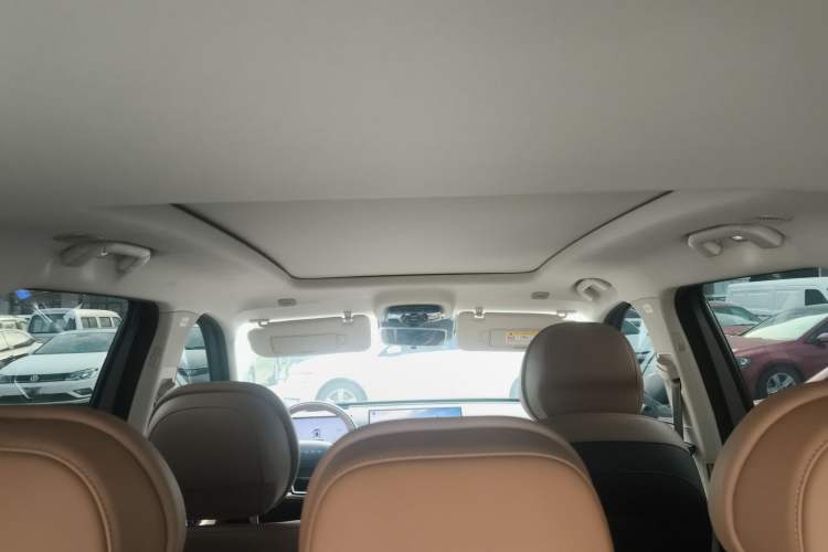 Used Chery Tiggo 8 L 2024 2.0T Two-Wheel Drive Prestige Version 5 Seats Headliner