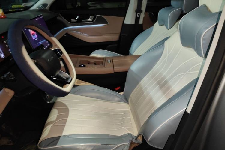 Used Chery Tiggo 8 L 2024 2.0T Two-Wheel Drive Prestige Version 5 Seats Left Front Seat
