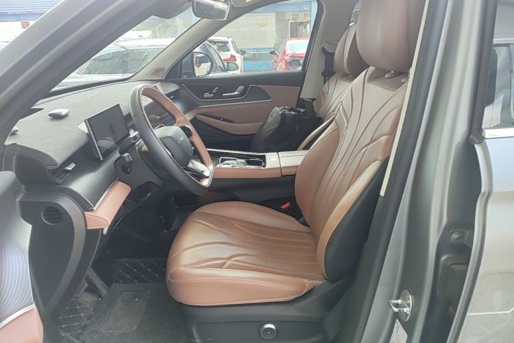 Used Chery Tiggo 8 L 2024 2.0T Two-Wheel Drive Prestige Version 5 Seats Left Front Seat