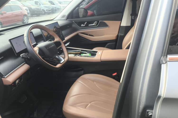 Used Chery Tiggo 8 L 2024 2.0T Two-Wheel Drive Prestige Version 5 Seats Left Front Seat