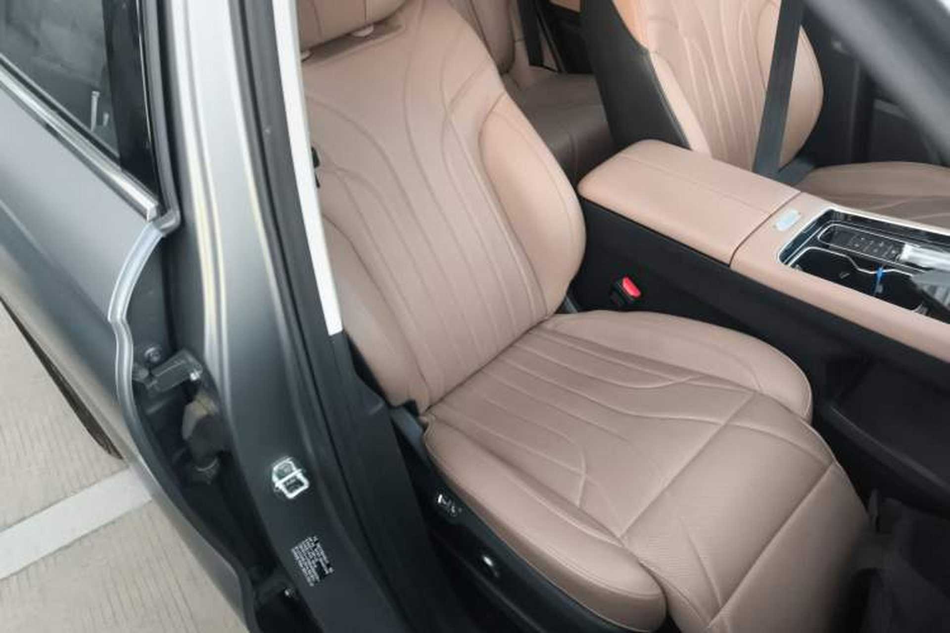 Used Chery Tiggo 8 L 2024 2.0T Two-Wheel Drive Prestige Version 5 Seats Right Front Seat