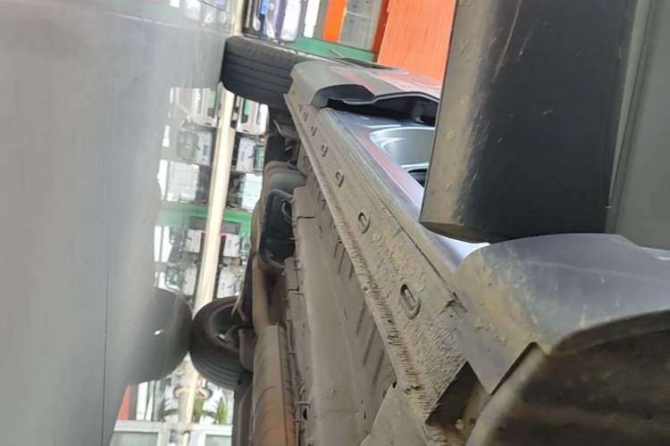 Used Chery Tiggo 8 L 2024 2.0T Two-Wheel Drive Prestige Version 5 Seats Right Side Sill
