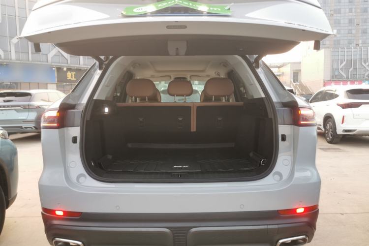 Used Chery Tiggo 8 L 2024 2.0T Two-Wheel Drive Luxury Edition 5 Seats Trunk