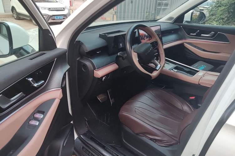 Used Chery Tiggo 8 L 2024 2.0T Two-Wheel-Drive Luxury Version 7 Seats Driver Seat