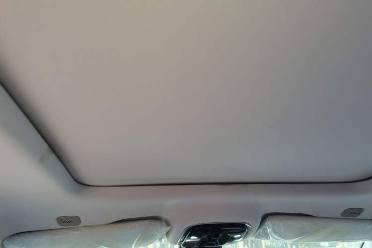 Used Chery Tiggo 8 L 2024 2.0T Two-Wheel Drive Standard Edition 5 Seats Headliner