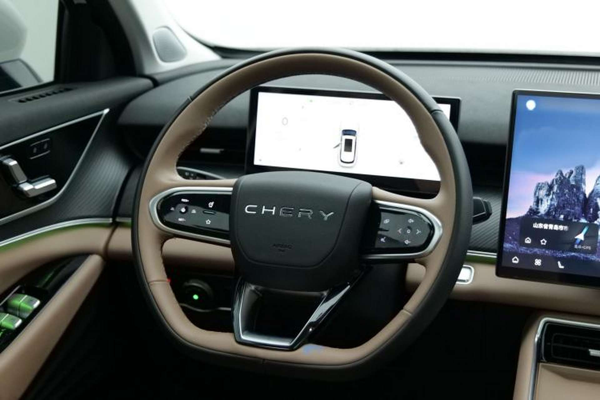 Used Chery Tiggo 8 L 2024 2.0T Two-Wheel Drive Luxury Edition 5 Seats Interior 3
