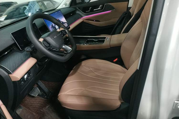 Used Chery Tiggo 8 L 2024 2.0T Two-Wheel-Drive Luxury Version 7 Seats Left Front Seat