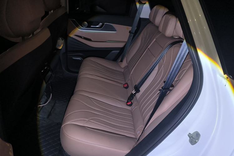Used Chery Tiggo 8 L 2024 2.0T Two-Wheel Drive Luxury Edition 5 Seats Left Rear Seat