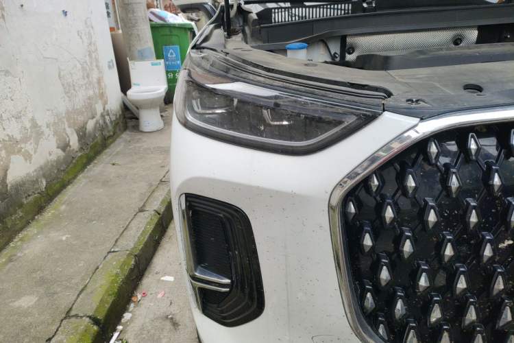 Used Chery Tiggo 8 L 2024 2.0T Two-Wheel Drive Prestige Version 5 Seats Right Front Headlight
