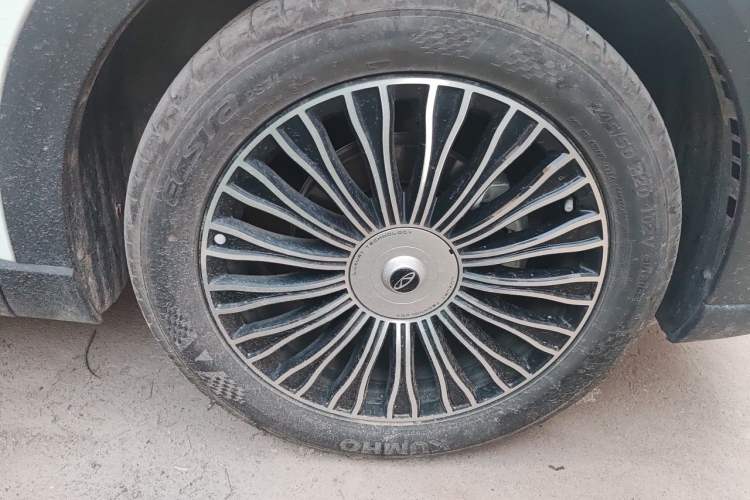 Used Chery Tiggo 8 L 2024 2.0T Two-Wheel-Drive Luxury Version 7 Seats Right Front Wheel Hub
