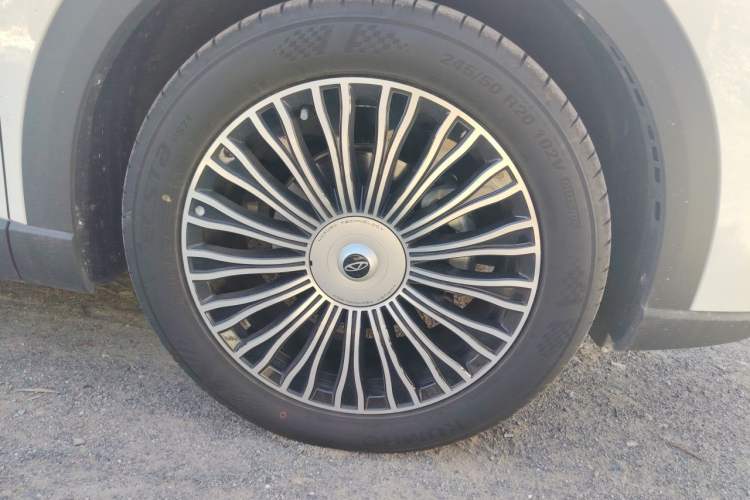 Used Chery Tiggo 8 L 2024 2.0T Two-Wheel Drive Luxury Edition 5 Seats Right Front Wheel Hub