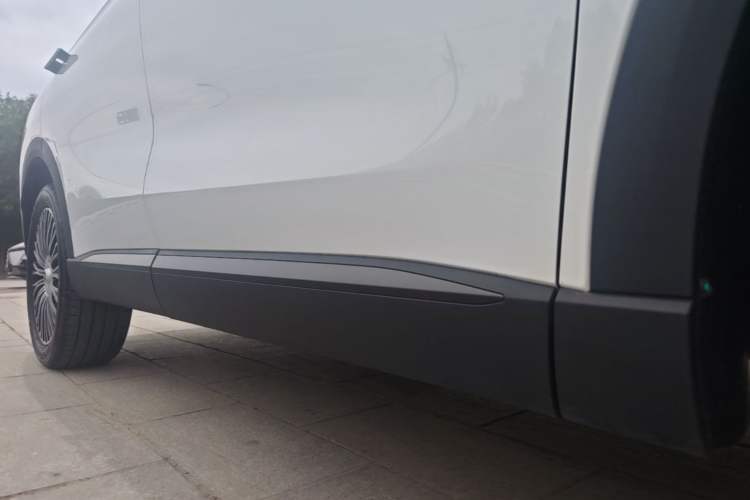 Used Chery Tiggo 8 L 2024 2.0T Two-Wheel Drive Luxury Edition 5 Seats Right Side Sill