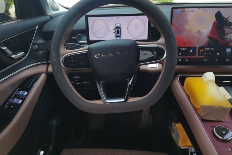 Used Chery Tiggo 8 L 2024 2.0T Two-Wheel Drive Luxury Edition 5 Seats Steering Wheel