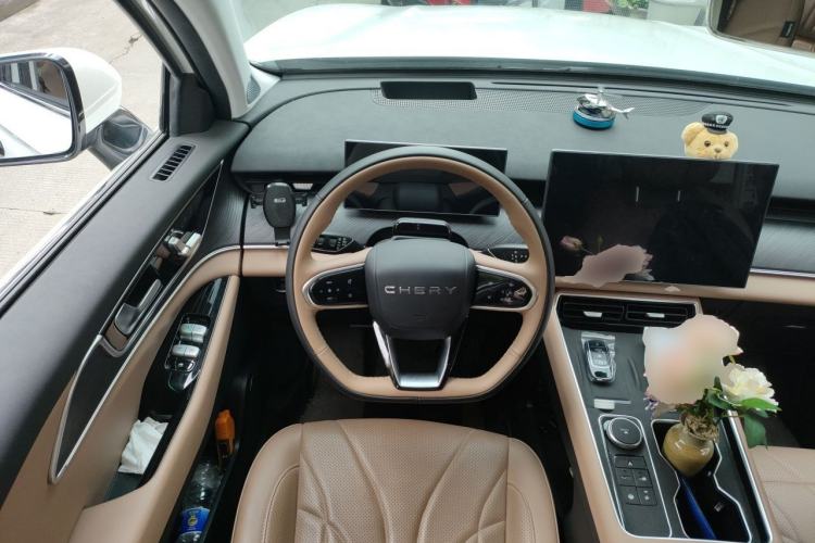 Used Chery Tiggo 8 L 2024 2.0T Two-Wheel Drive Prestige Version 5 Seats Steering Wheel