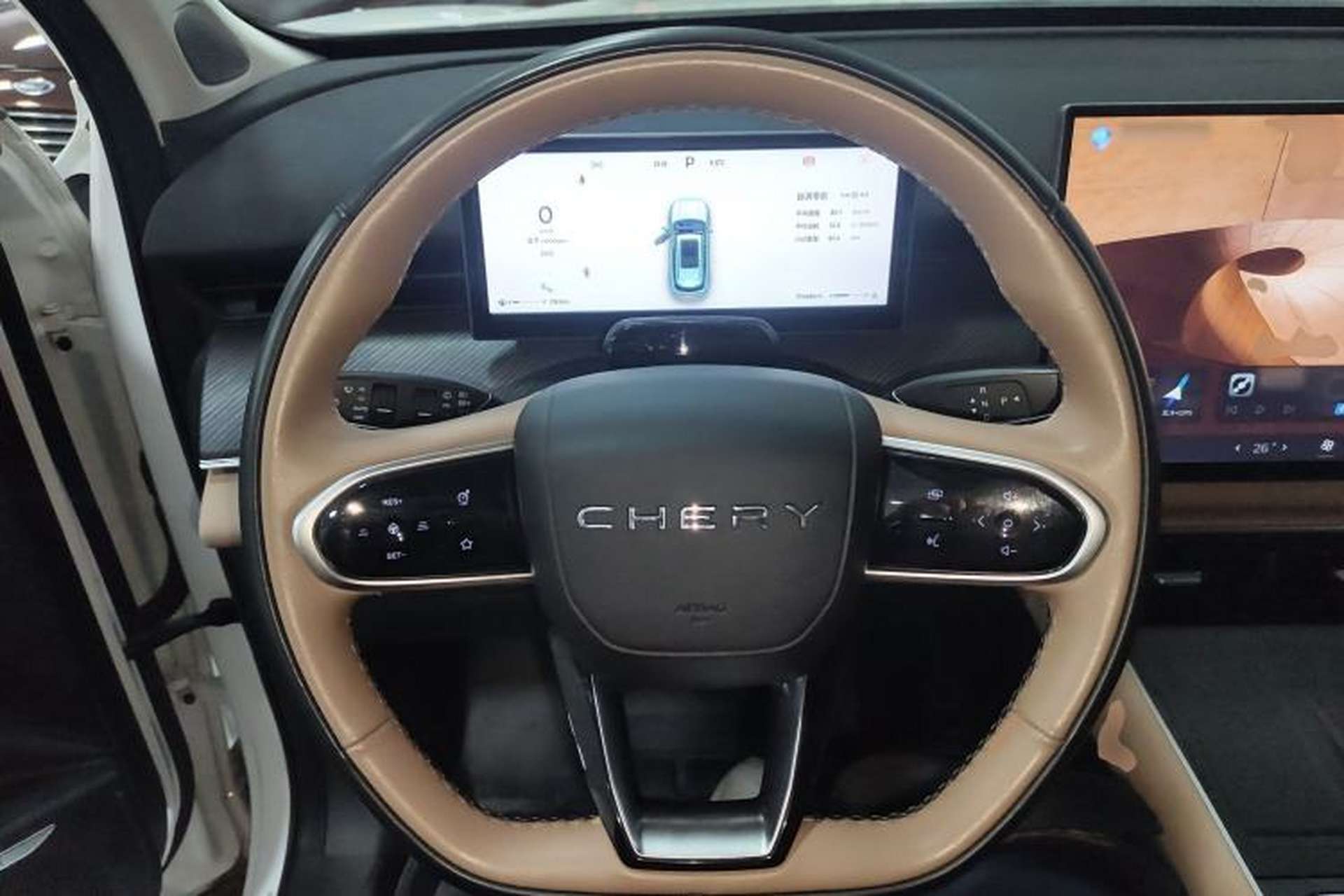 Used Chery Tiggo 8 L 2024 2.0T Two-Wheel Drive Prestige Version 5 Seats Steering Wheel