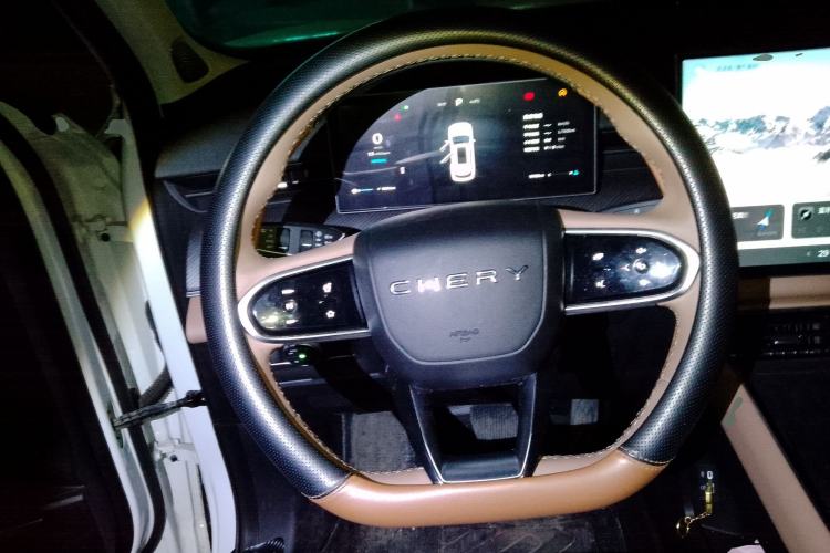 Used Chery Tiggo 8 L 2024 2.0T Two-Wheel Drive Comfort Edition 5 Seats Steering Wheel