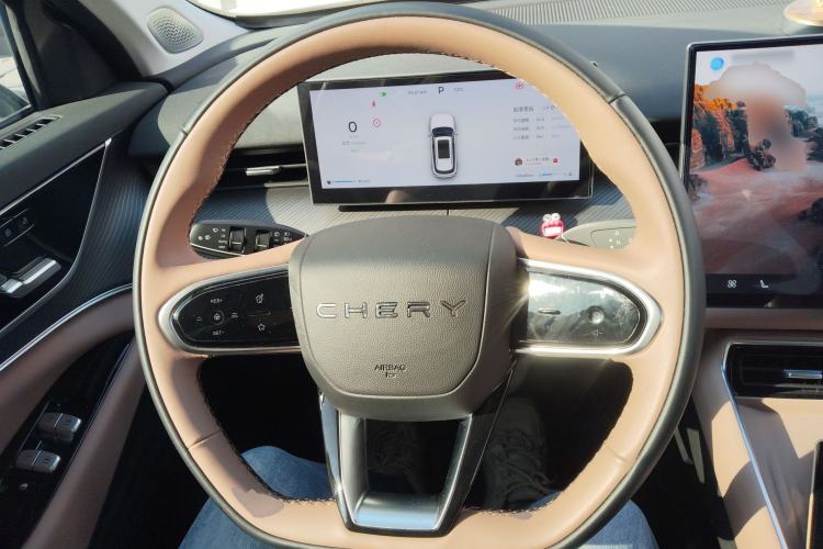 Used Chery Tiggo 8 L 2024 2.0T Two-Wheel Drive Luxury Edition 5 Seats Steering Wheel