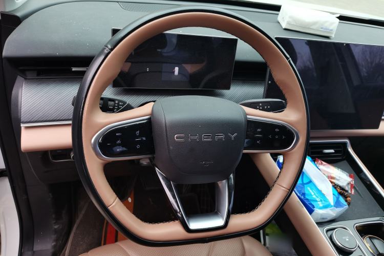 Used Chery Tiggo 8 L 2024 2.0T Two-Wheel Drive Standard Edition 5 Seats Steering Wheel