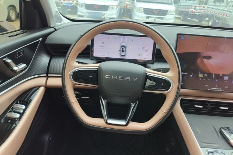 Used Chery Tiggo 8 L 2024 2.0T Two-Wheel Drive Comfort Edition 5 Seats Steering Wheel