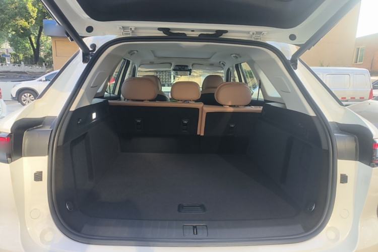 Used Chery Tiggo 8 L 2024 2.0T Two-Wheel Drive Luxury Edition 5 Seats Trunk