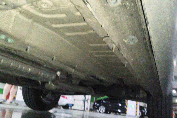 Used Chery Tiggo 8 L 2025 Model 2.0T Two-Wheel Drive Changhong Edition—5 Seaters Chassis Front Left