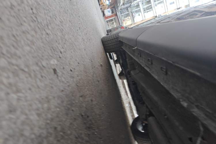 Used Chery Tiggo 8 L 2025 Model 2.0T Two-Wheel Drive Changhong Edition—5 Seaters Chassis Rear Left