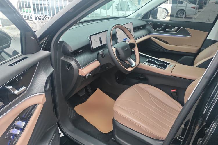 Used Chery Tiggo 8 L 2025 Model 2.0T Two-Wheel Drive Changhong Edition—5 Seaters Driver Seat