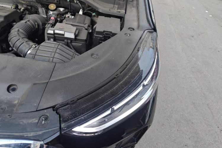 Used Chery Tiggo 8 L 2025 Model 2.0T Two-Wheel Drive Changhong Edition—5 Seaters Engine Bay Left