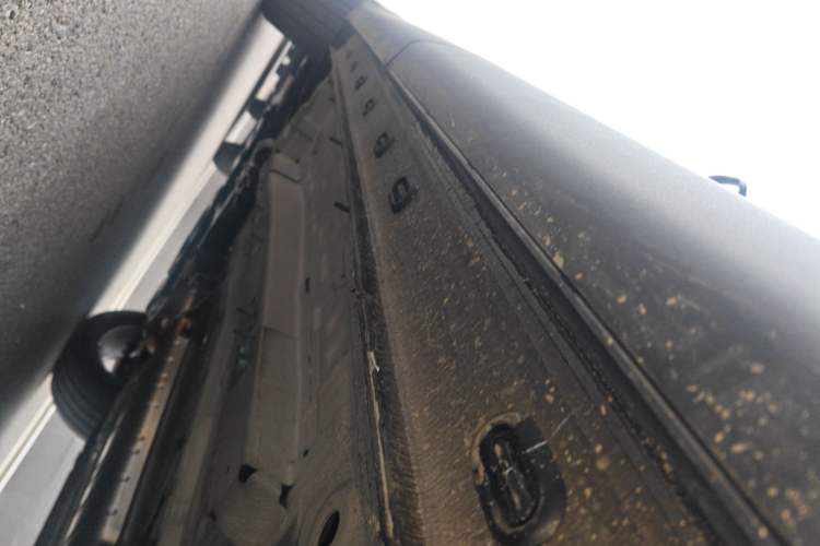Used Chery Tiggo 8 L 2025 Model 2.0T Two-Wheel Drive Changhong Edition—5 Seaters Left Side Sill