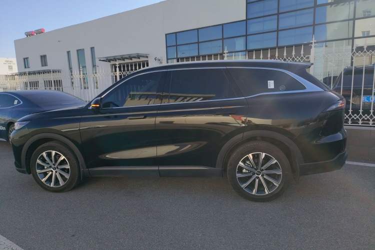 Used Chery Tiggo 8 L 2025 Model 2.0T Two-Wheel Drive Changhong Edition—7 Seaters Left Side