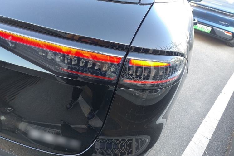 Used Chery Tiggo 8 L 2025 Model 2.0T Two-Wheel Drive Changhong Edition—7 Seaters Right Rear Taillight