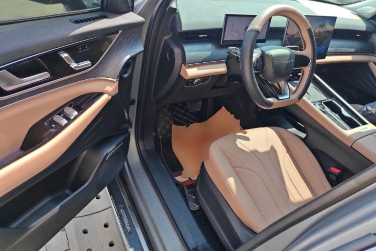 Used Chery Tiggo 8 L 2025 Model 2.0T Two-Wheel Drive Changhong Edition—5 Seaters Driver Seat