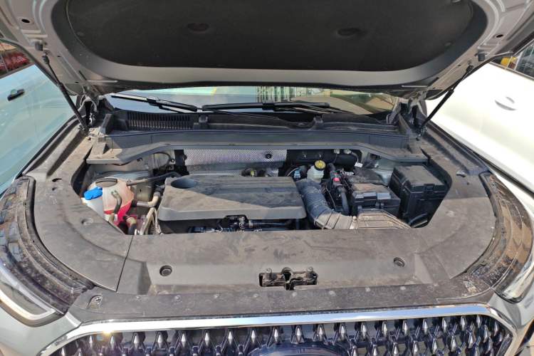 Used Chery Tiggo 8 L 2025 Model 2.0T Two-Wheel Drive Changhong Edition—5 Seaters Engine Bay