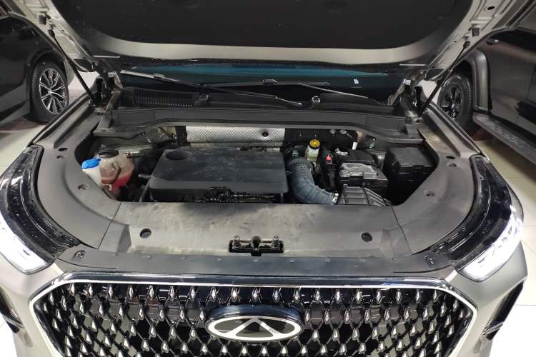 Used Chery Tiggo 8 L 2025 Model 2.0T Two-Wheel Drive Changhong Edition—5 Seaters Engine Bay