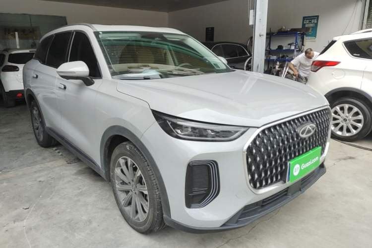 Used Chery Tiggo 8 L 2025 Model 2.0T Two-Wheel Drive Changhong Edition—7 Seaters Front Right 45 Deg