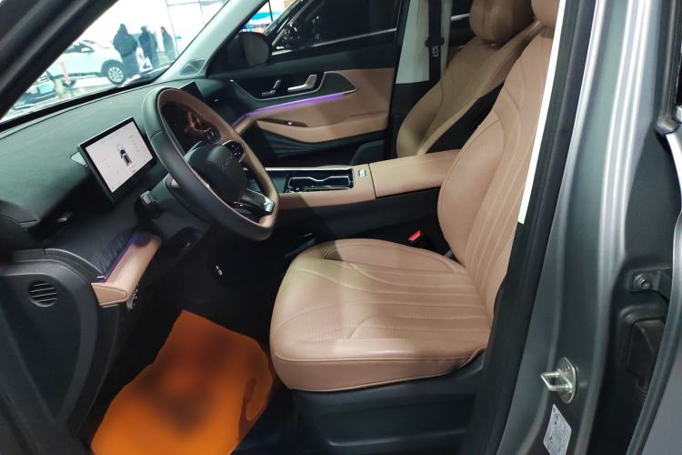 Used Chery Tiggo 8 L 2025 Model 2.0T Two-Wheel Drive Changhong Edition—5 Seaters Left Front Seat