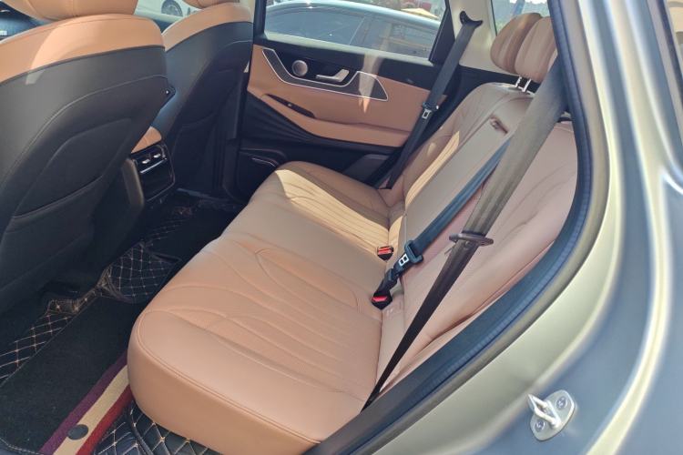 Used Chery Tiggo 8 L 2025 Model 2.0T Two-Wheel Drive Changhong Edition—5 Seaters Left Rear Seat