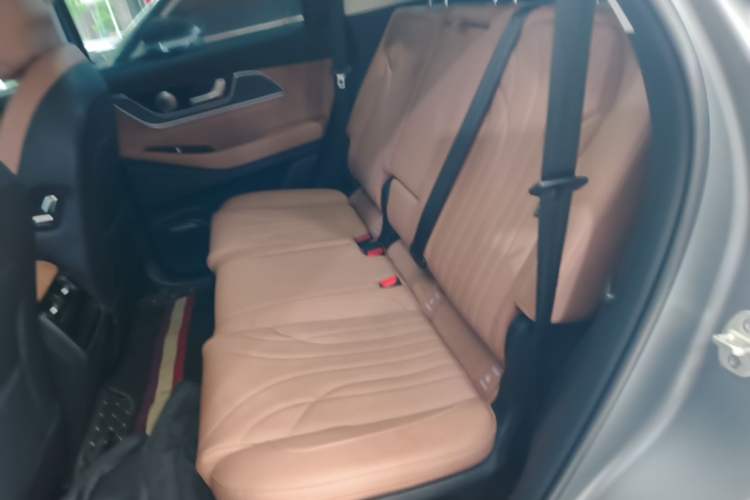 Used Chery Tiggo 8 L 2025 Model 2.0T Two-Wheel Drive Changhong Edition—7 Seaters Left Rear Seat