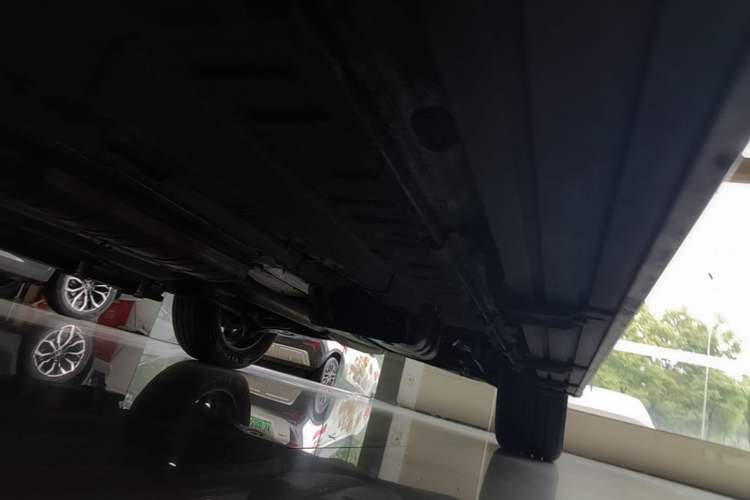 Used Chery Tiggo 8 L 2025 Model 2.0T Two-Wheel Drive Changhong Edition—7 Seaters Right Side Sill