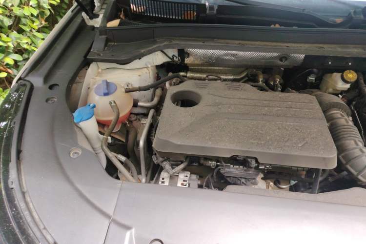 Used Chery Tiggo 8 L 2025 Model 2.0T Two-Wheel Drive Changhong Edition—7 Seaters Engine Bay Right