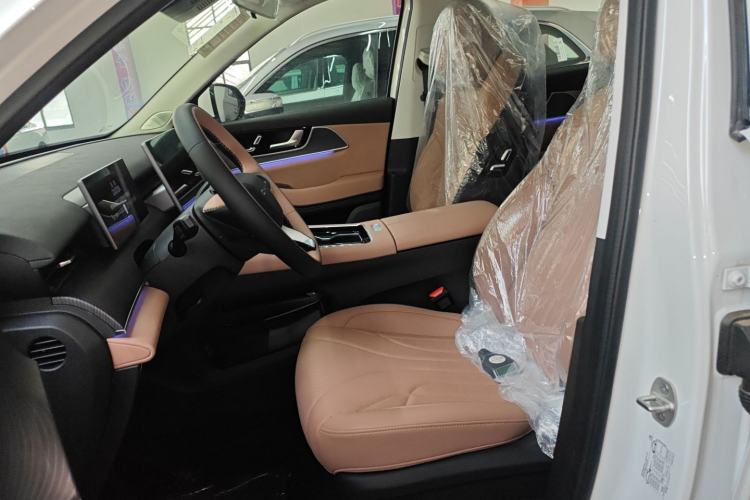 Used Chery Tiggo 8 L 2025 Model 2.0T Two-Wheel Drive Changhong Edition—5 Seaters Left Front Seat